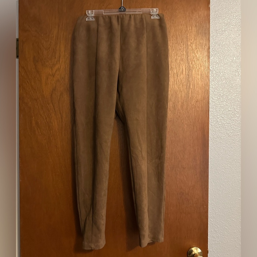 LOFT Men's Corduroy Pants in Rich Brown